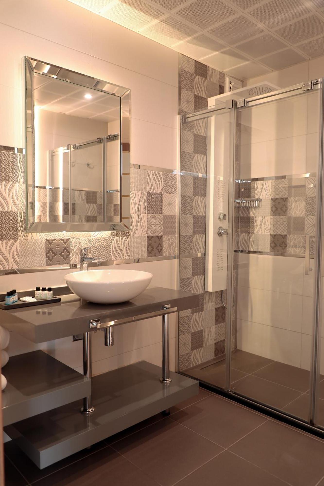 Avrasya Port Hotel Istanbul Bagian luar foto